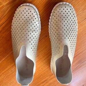 Ilse Jacobsen perforated slip on (3 pair-metallic gold, yellow suede, ivory)
